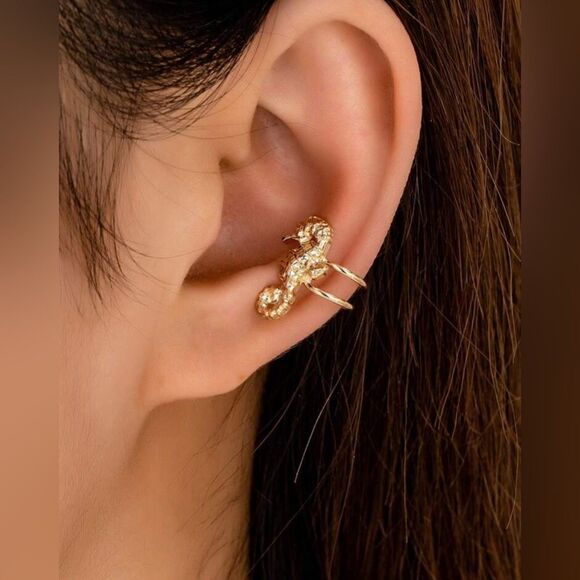 Seahorse Ear Cuff #1774 - Picture 1 of 4